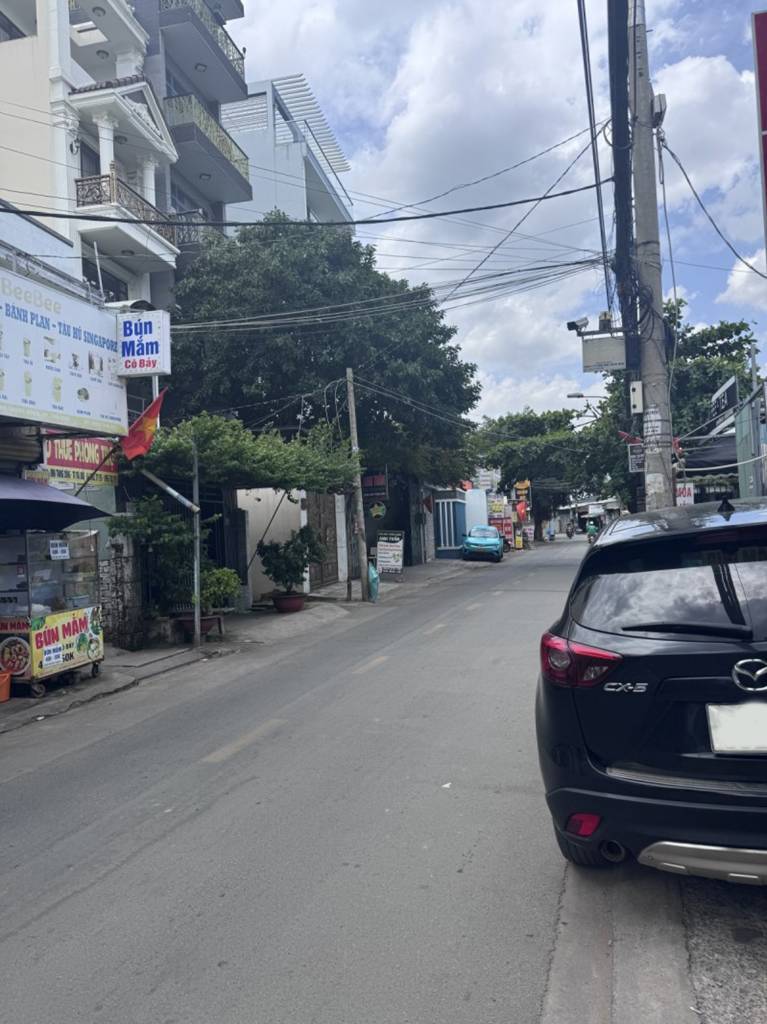 Bán nhà mặt tiền đường 42 Lê Văn Thịnh, Thủ Đức, ngang 9m, có hầm, thang máy, nhà mới đẹp, 6 tầng